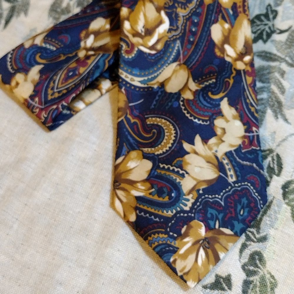 Robert Talbot || Jacquard Floral/Paisley Blue Tie